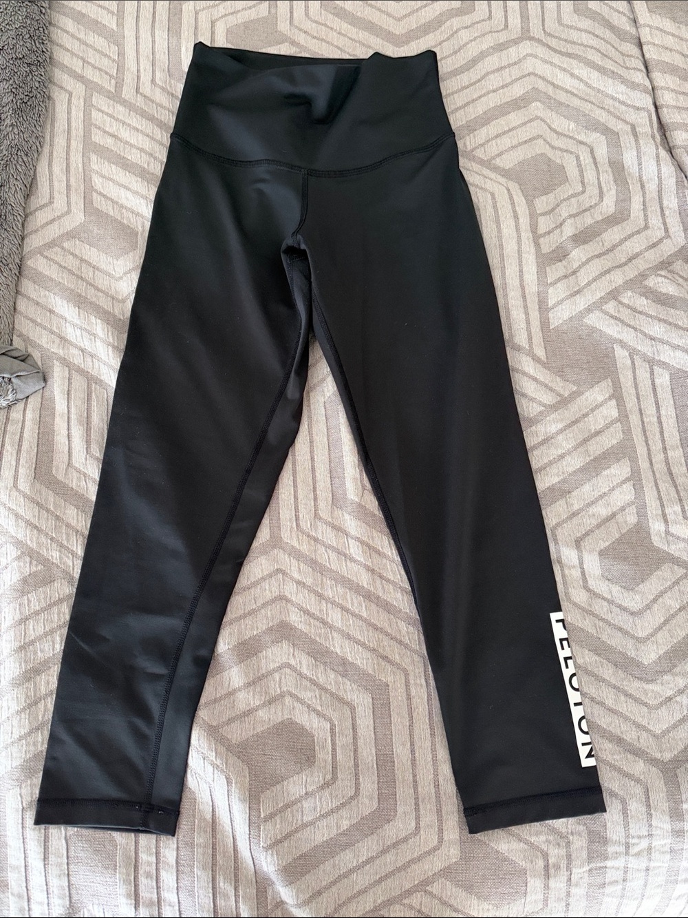 Women’s Peloton x DYI Cropped Legging Sz Small Black